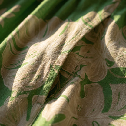 Mono Palma · Estampado tropical